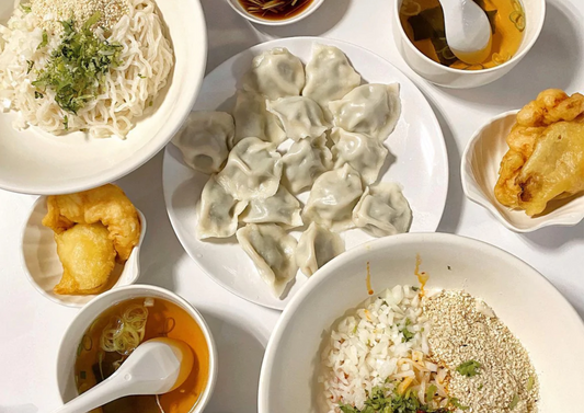 Handpullled noodle stalls 